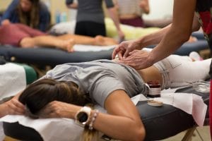 acupuncture-school-female